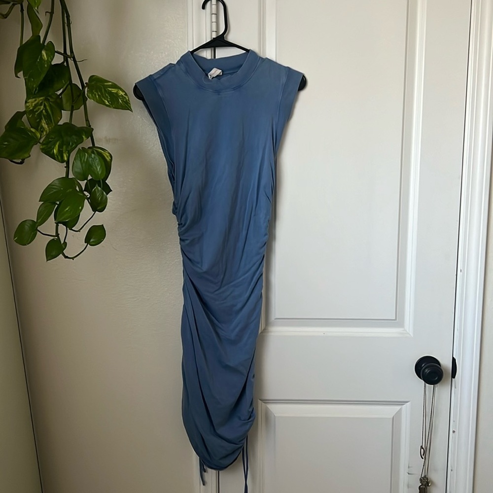 Blue body con scrunch dress. Anthropologie